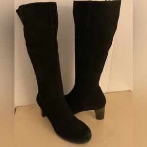 La CANADIENNE Black Suede Knee-High Heeled Boots